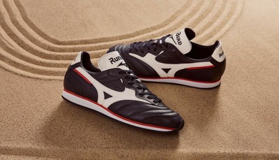 mizuno indoor soccer shoes